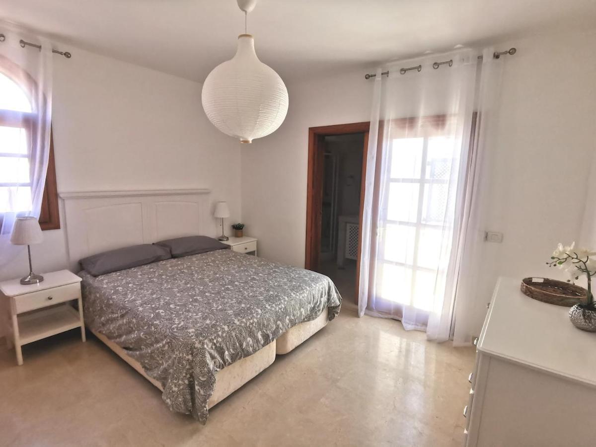 Villa Ibiza - Beautiful House With Private Pool Чайофа Экстерьер фото