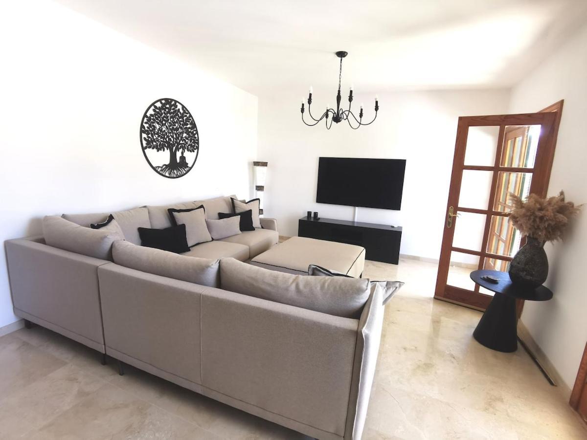 Villa Ibiza - Beautiful House With Private Pool Чайофа Экстерьер фото